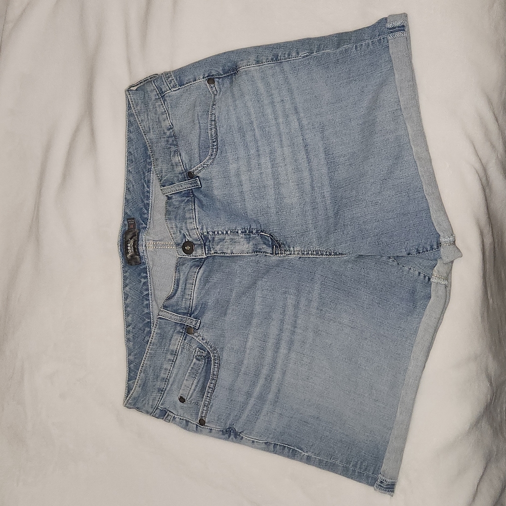 Torrid Blue Jean Shorts (Size: 18)
